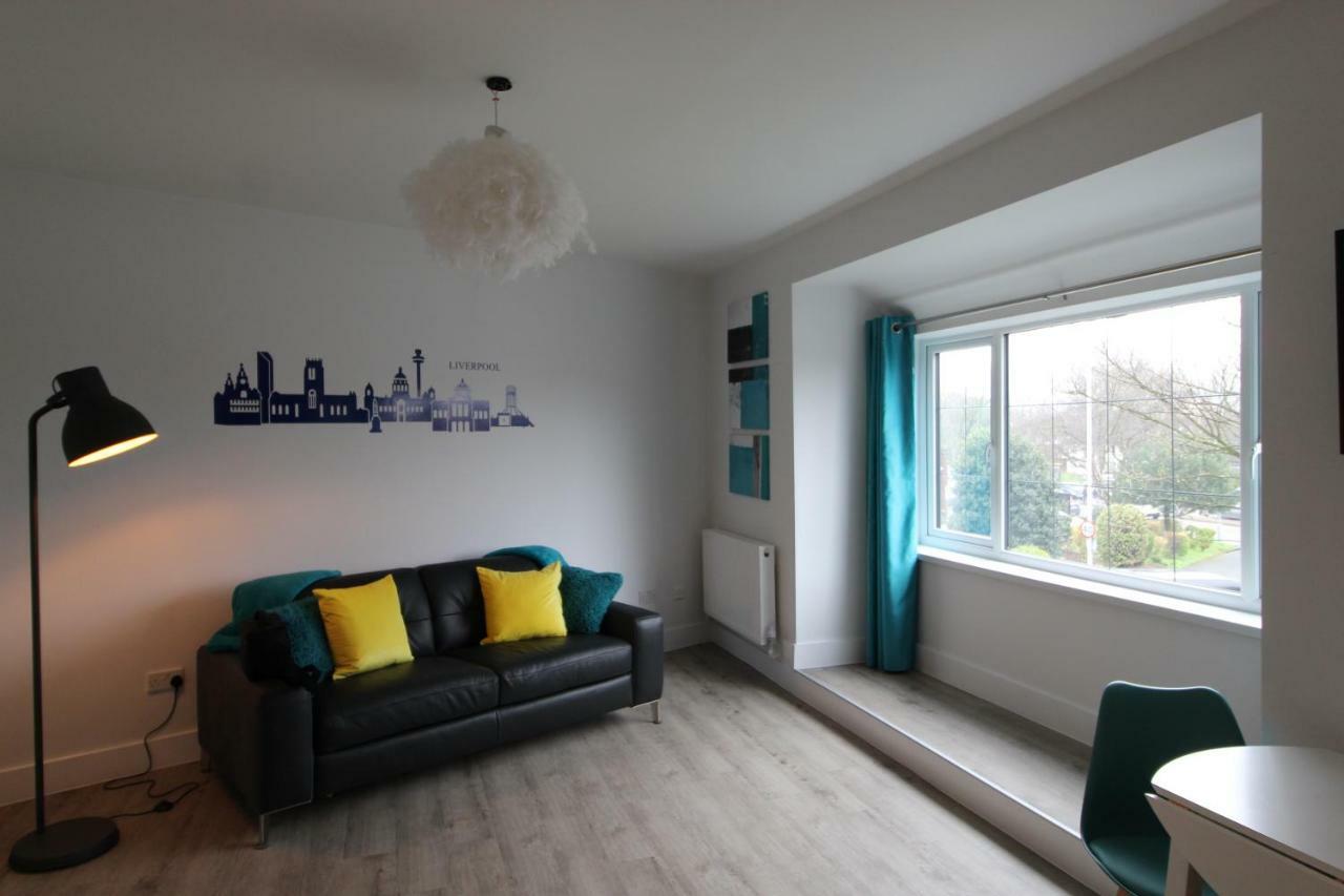 2 Serviced Apartments In Childwall-South Liverpool - Each Apartment Sleeps 6 Экстерьер фото