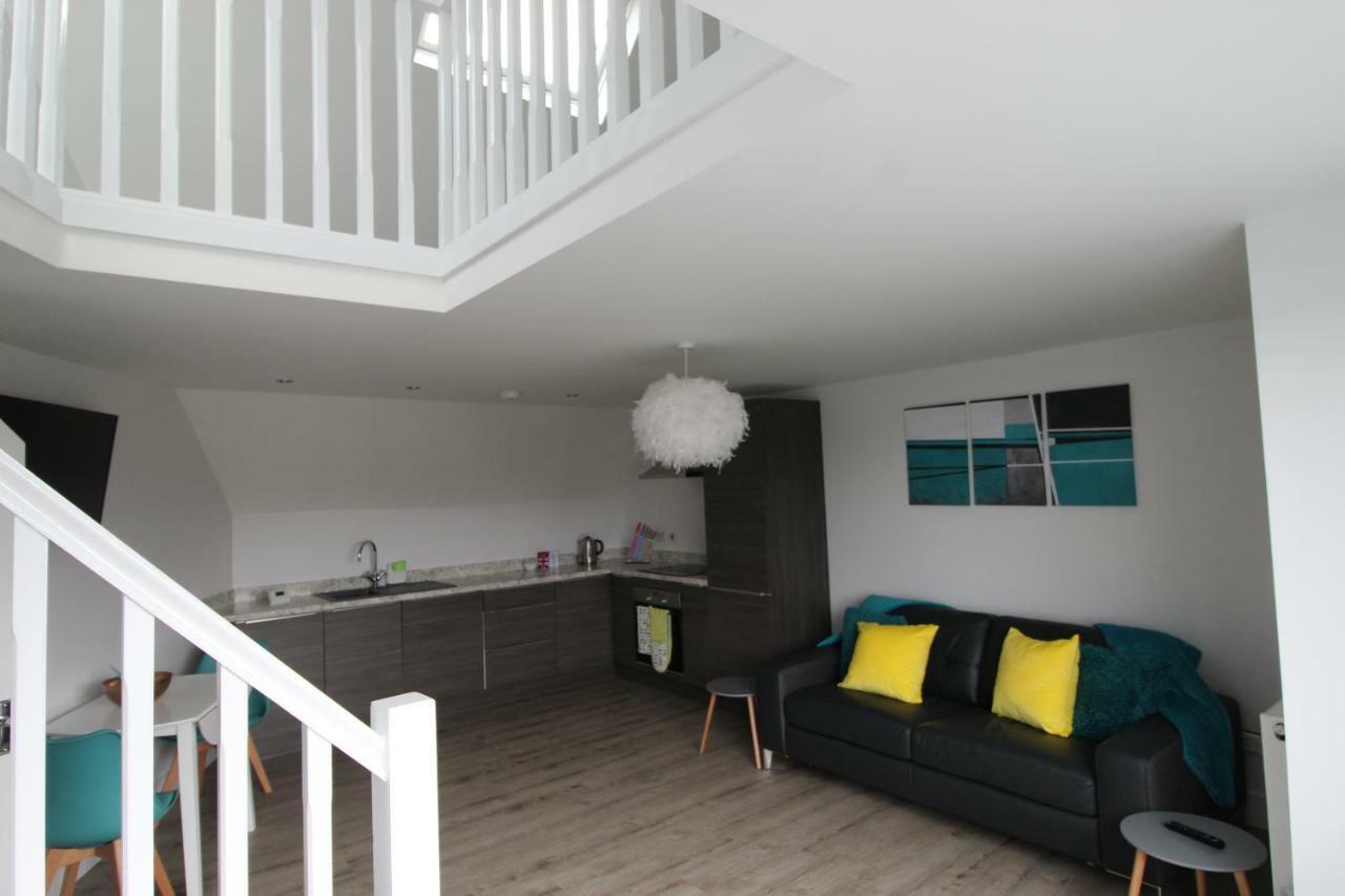 2 Serviced Apartments In Childwall-South Liverpool - Each Apartment Sleeps 6 Экстерьер фото
